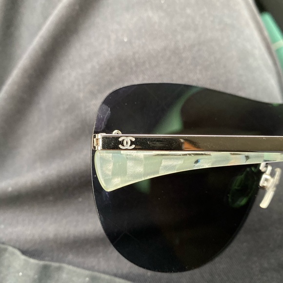 Chanel glasses - Picture 3 of 4